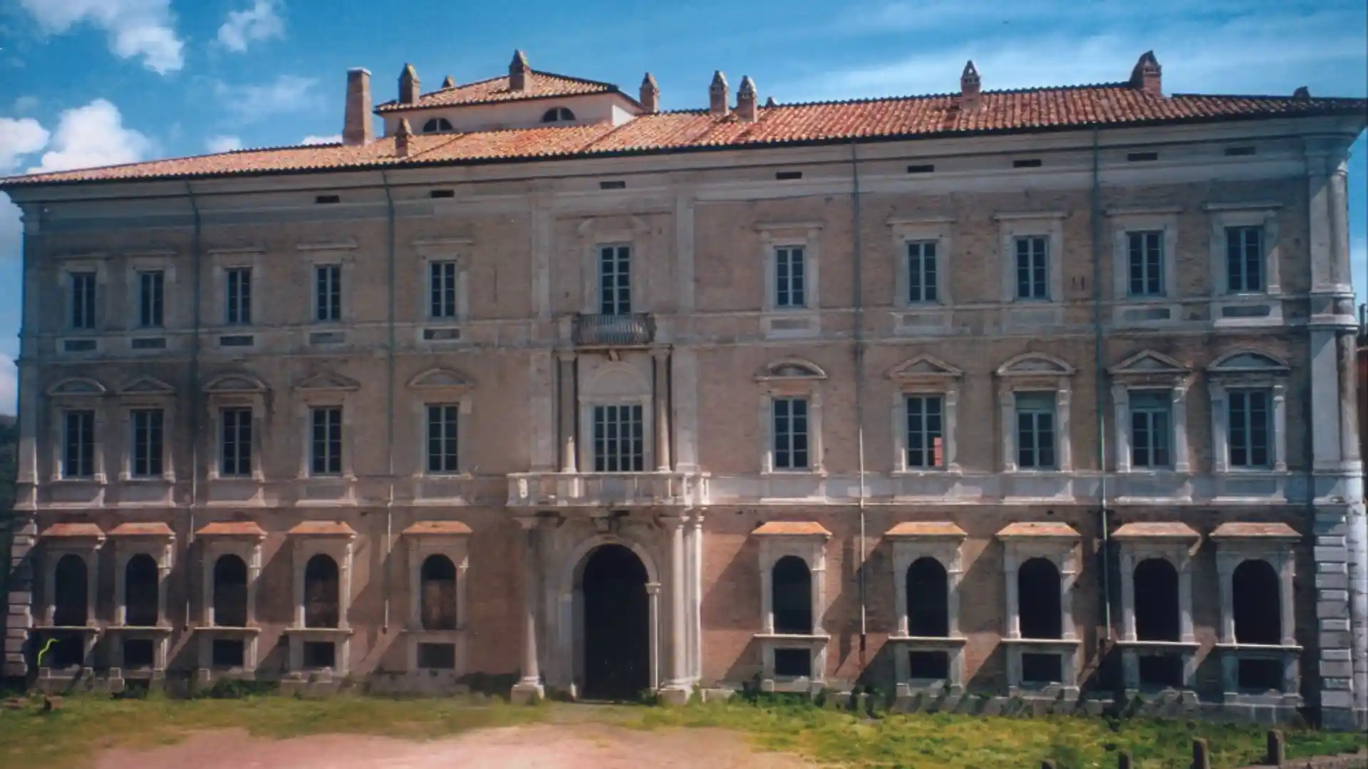 Palazzo e Parco Sforza Cesarini